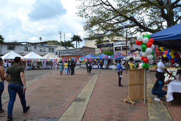 Feria expo negocios Puerto Tejada